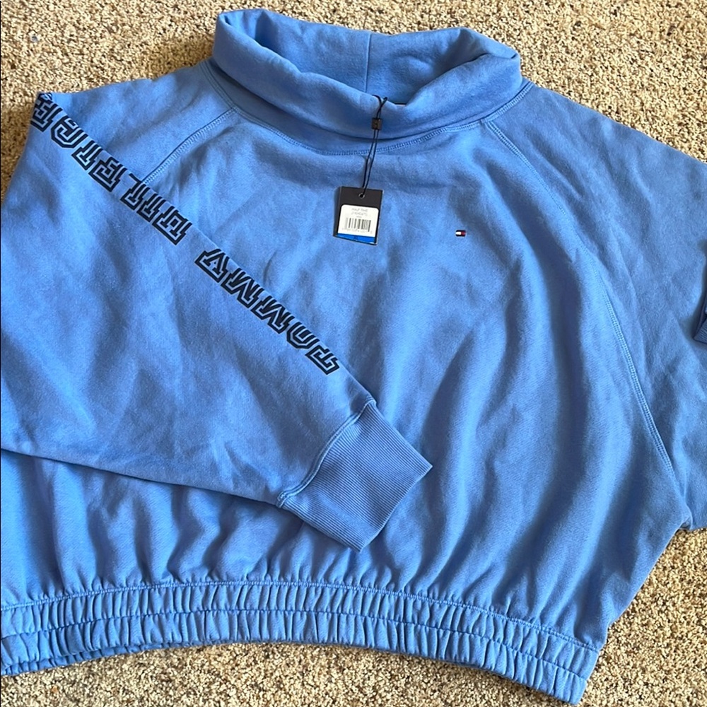 Tommy Hilfiger Light Blue Mock Neck Sweatshirt XL